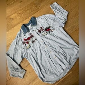 Vintage embroidered button down spring farm scene